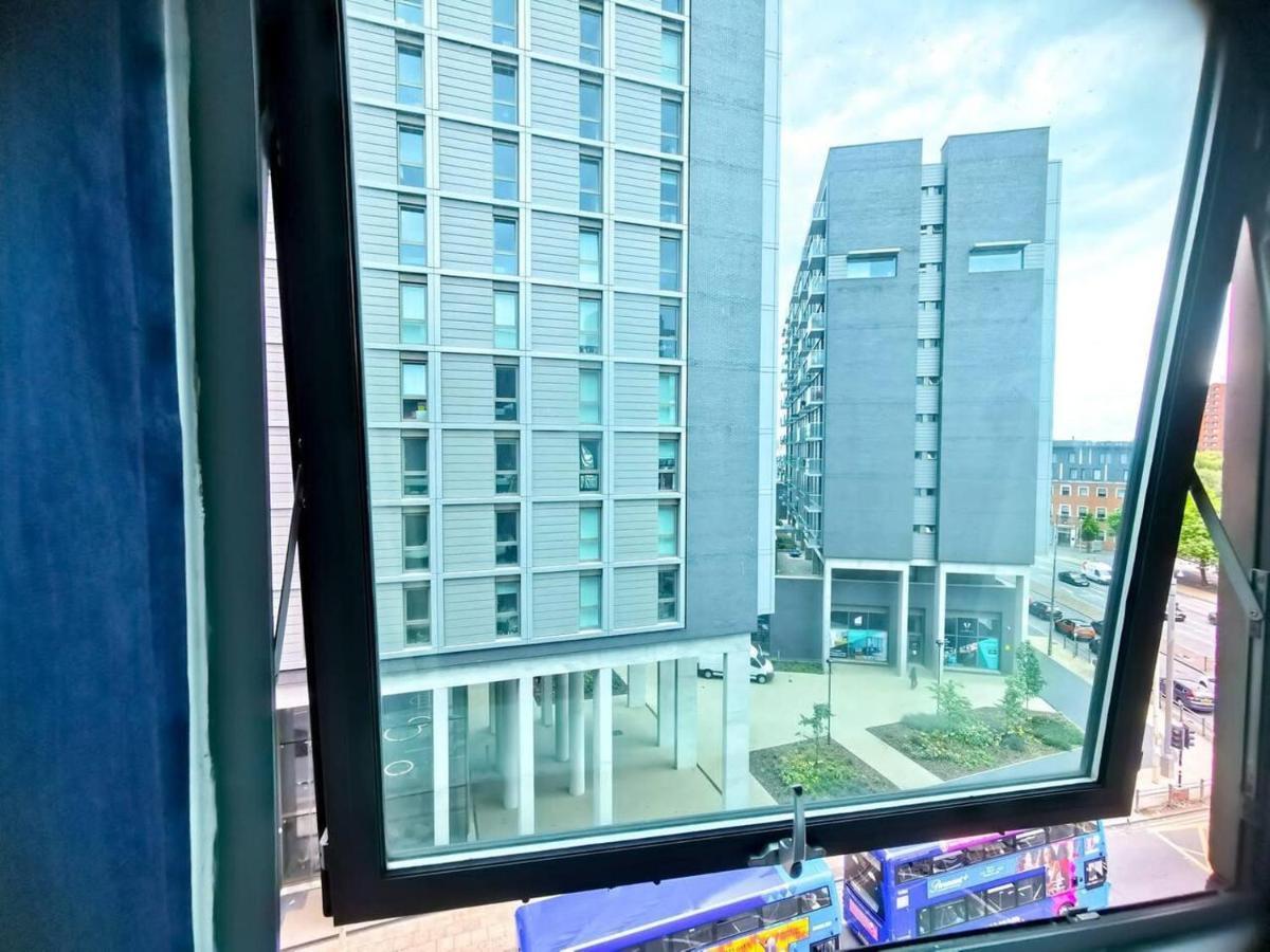2-bed Near Centre Apartamento Manchester